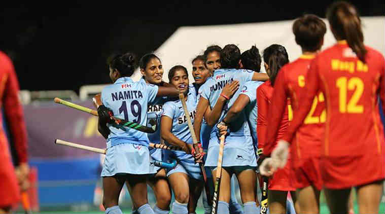 http://vsnews.co.in/upload/2017-11-07/584430679Indian-Womens-Hockey-Team.jpg