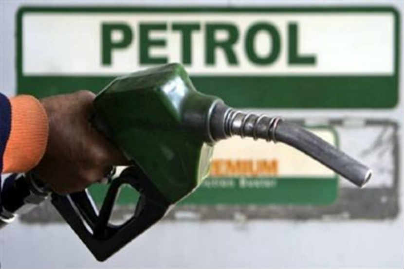 http://vsnews.co.in/upload/2018-08-30/752936613petrol-6.jpg