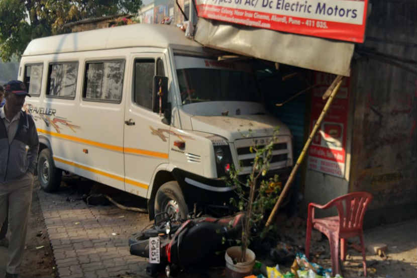 http://vsnews.co.in/upload/2020-02-20/2063725497pune-accident.jpg